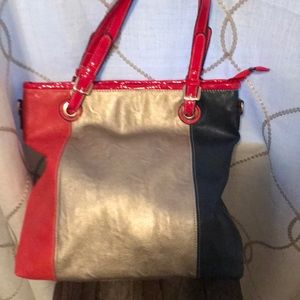 Color block faux and patent leather tote shopper